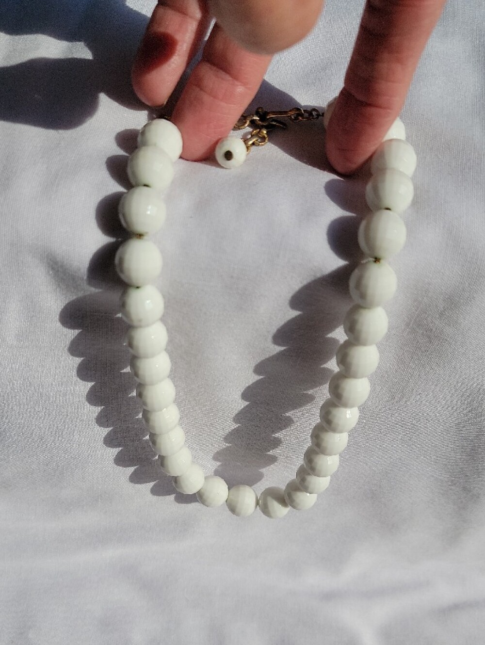 Vintage Monet White Faceted Lucite Bead Necklace with Gold Accents - Picture 4 of 6